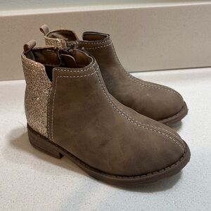 Carters Green Sparkle Border Ankle Boots Size 8
